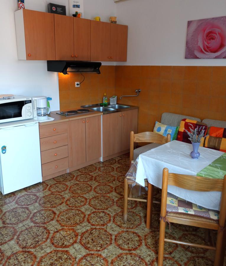 Andreja Apartment *